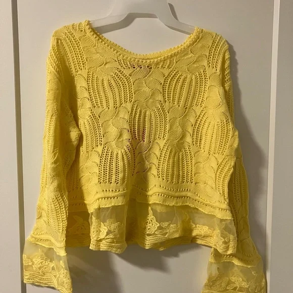 Sweater Land Yellow Sweater - Picture 1 of 4